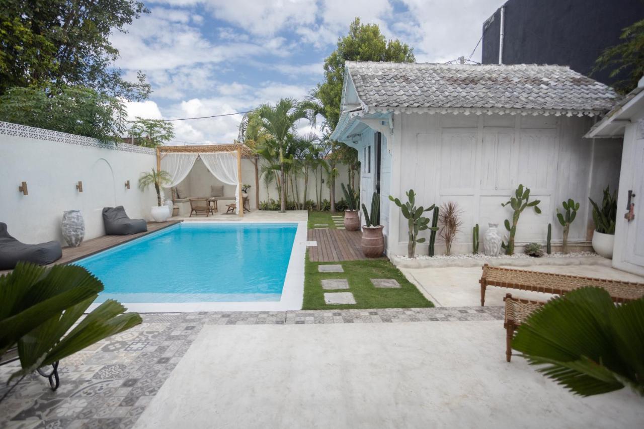 Gypsy Moon Bali Hostel Canggu  Ngoại thất bức ảnh