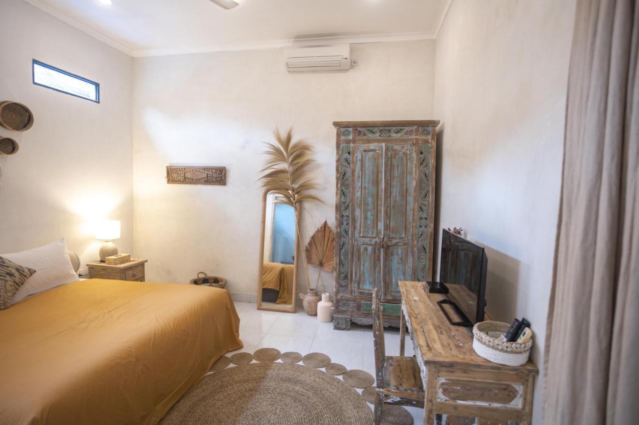 Gypsy Moon Bali Hostel Canggu  Ngoại thất bức ảnh